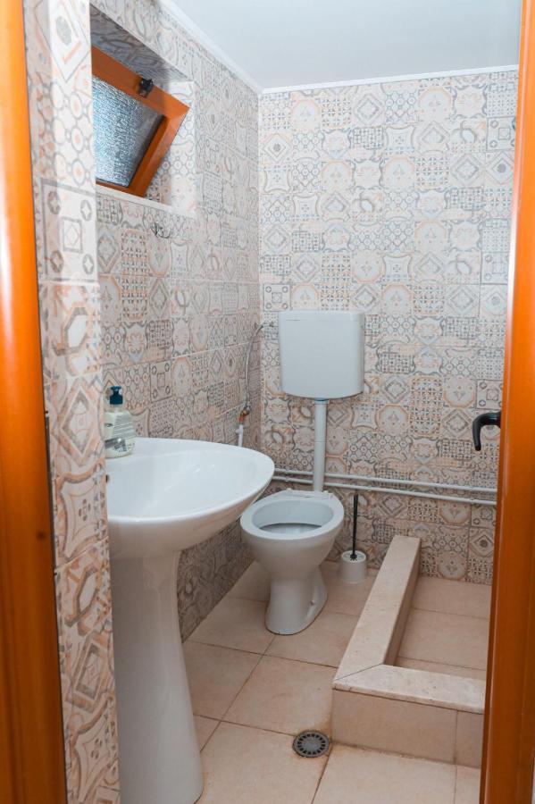 Hostel Nana Vlorë Exteriér fotografie