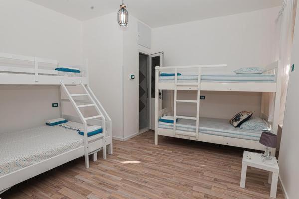Hostel Nana Vlorë Exteriér fotografie