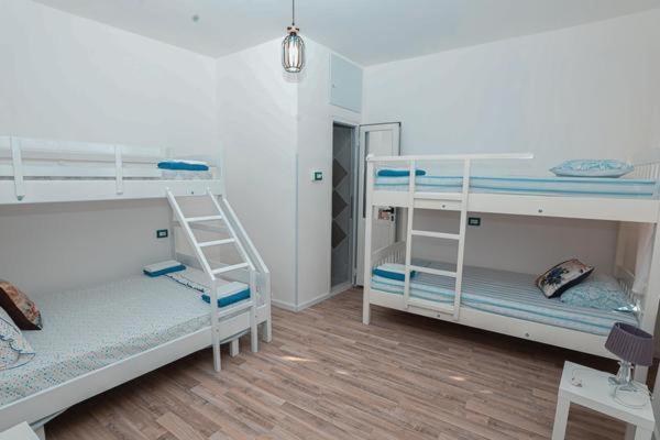 Hostel Nana Vlorë Exteriér fotografie